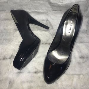 NWOB Nine West SHINY Black Heels